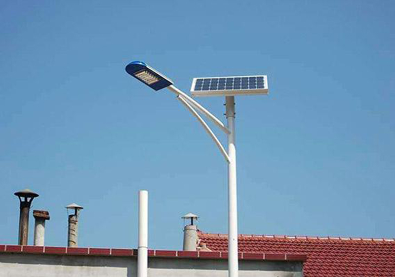 Solar photovoltaic street lamp